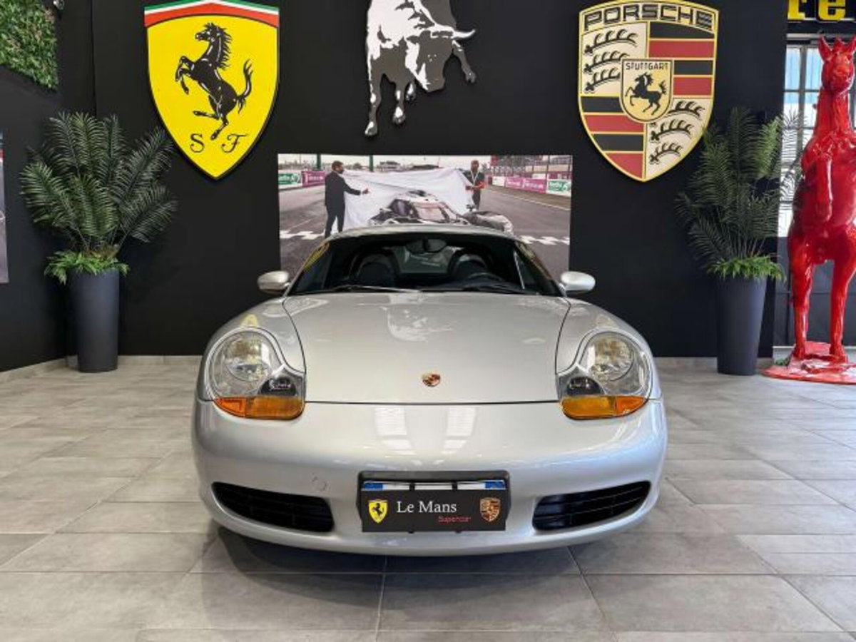 Porsche Boxster 2.7 (2)