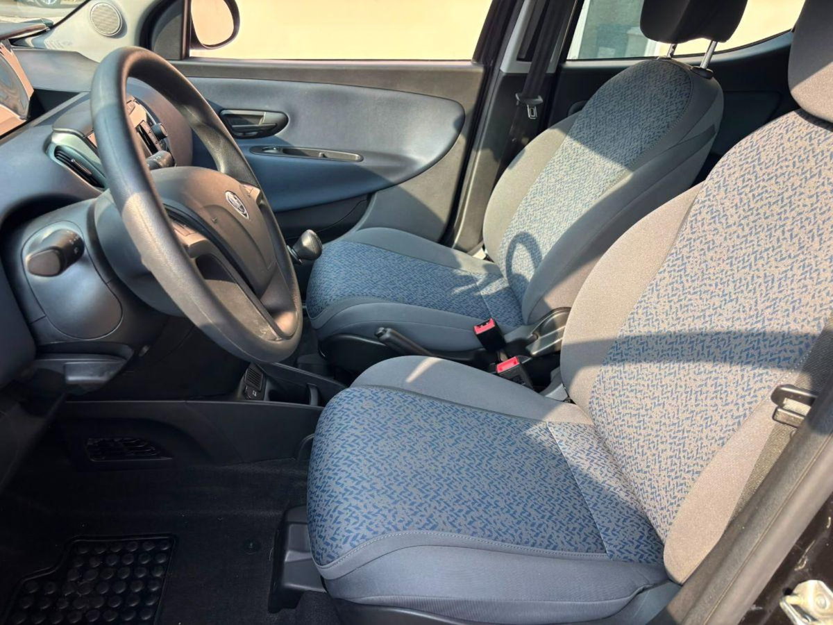 Lancia Ypsilon 1.0 FireFly 5 porte S&S Hybrid Gold Plus (15)