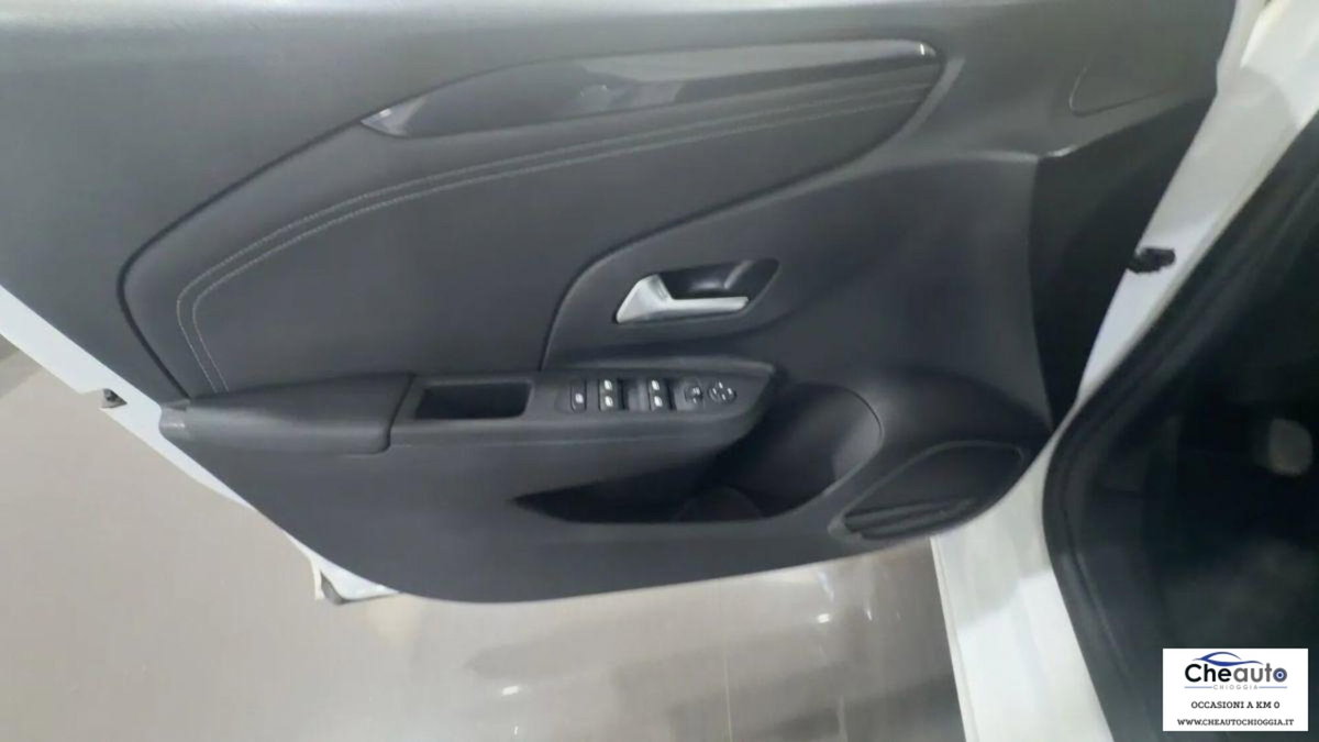 Opel Corsa 1.2 100 CV GS Line (19)