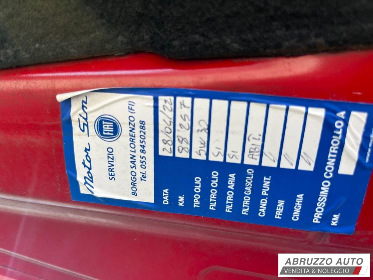 Lancia Ypsilon 1.3 MJT 16V 95 CV 5 porte S&S Platinum (19)