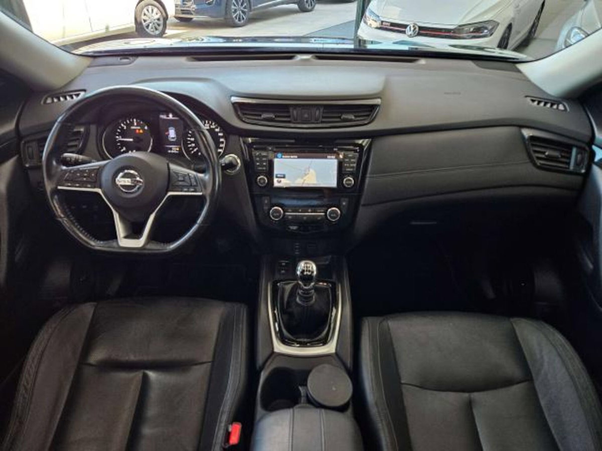 Nissan X-Trail 1.6 dCi 2WD Tekna (8)