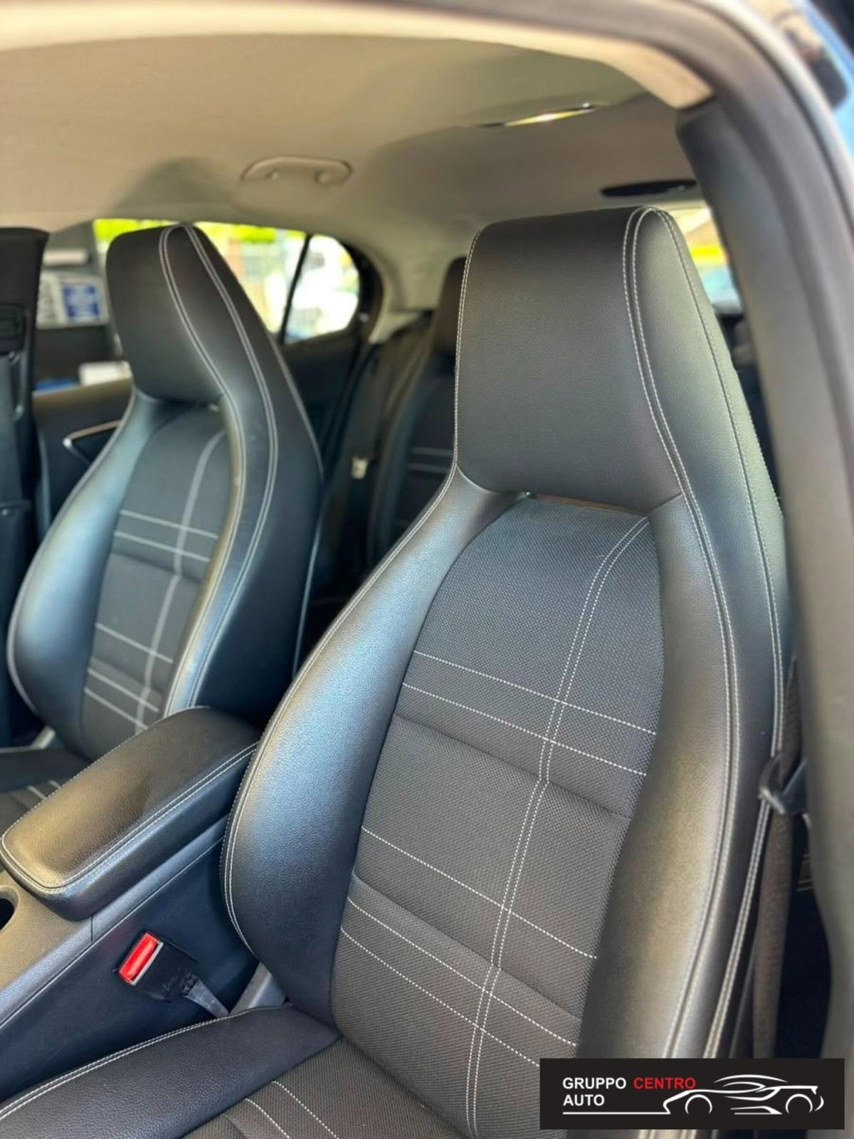 Mercedes-Benz GLA SUV 220 d Automatic 4Matic Premium (13)