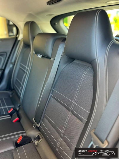Mercedes-Benz GLA SUV 220 d Automatic 4Matic Premium (15)