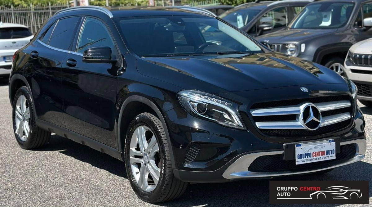 Mercedes-Benz GLA SUV 220 d Automatic 4Matic Premium (2)