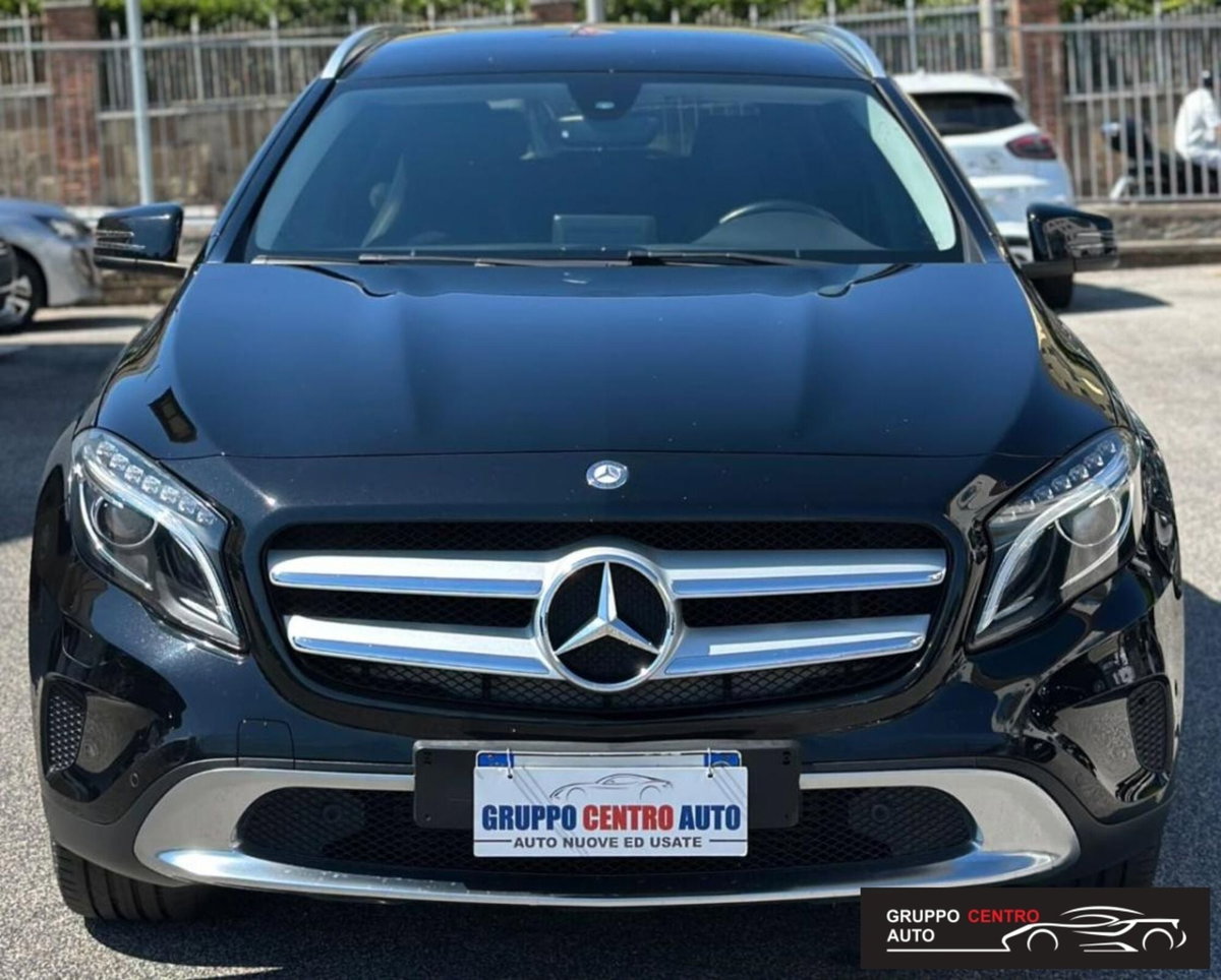 Mercedes-Benz GLA SUV 220 d Automatic 4Matic Premium (3)