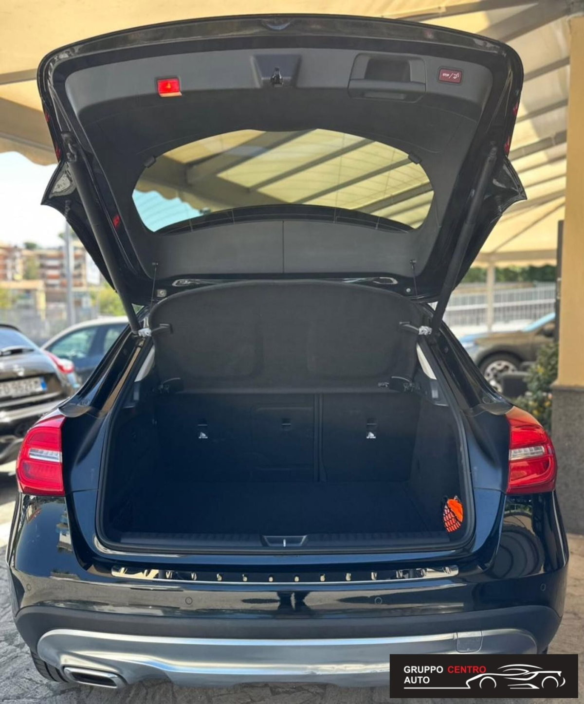 Mercedes-Benz GLA SUV 220 d Automatic 4Matic Premium (9)