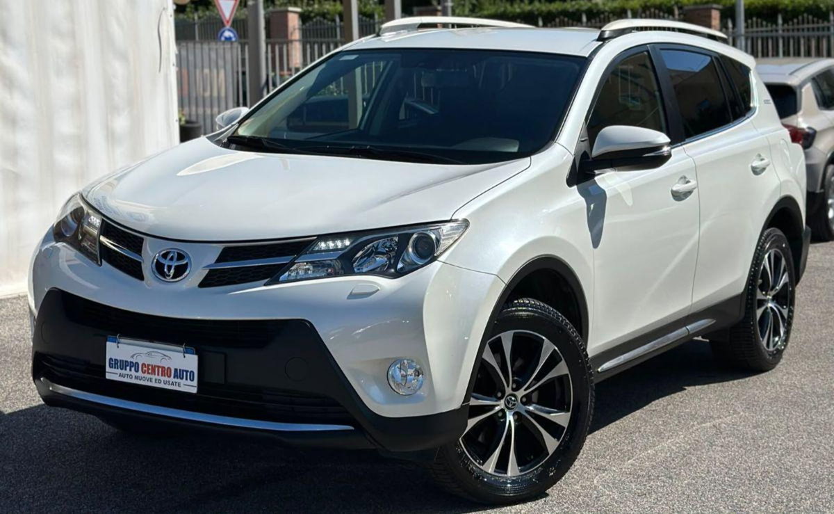 Toyota Rav4 D-CAT A/T 4WD Lounge White Ed.