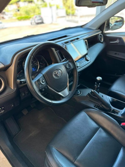 Toyota Rav4 D-CAT A/T 4WD Lounge White Ed. (12)