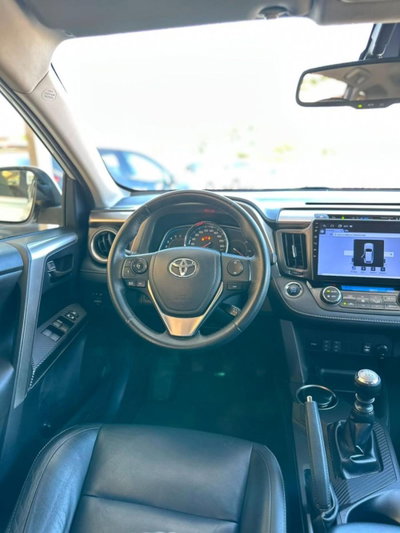 Toyota Rav4 D-CAT A/T 4WD Lounge White Ed. (17)