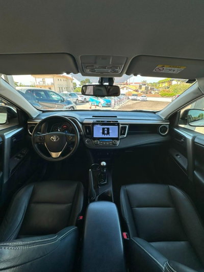 Toyota Rav4 D-CAT A/T 4WD Lounge White Ed. (18)