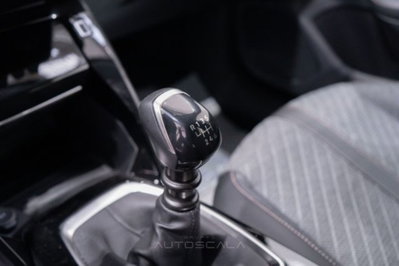 Peugeot 208 1.2 puretech Active s&s 100cv (18)