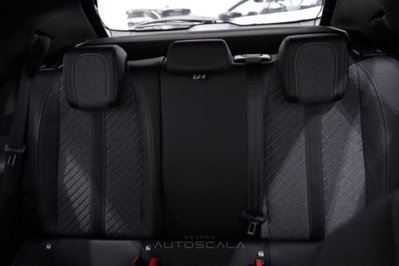 Peugeot 2008 1.2 puretech Allure s&s 100cv (19)