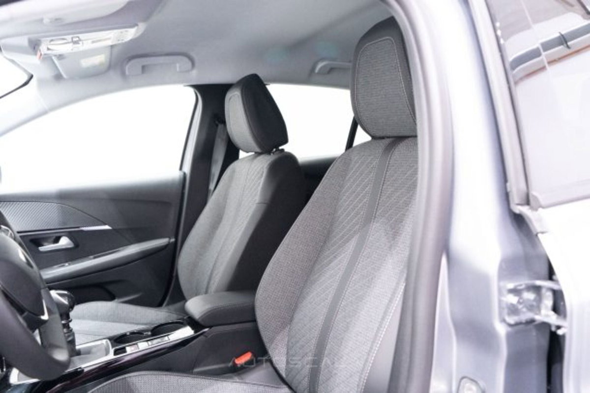 Peugeot 208 1.2 puretech Active s&s 100cv (10)