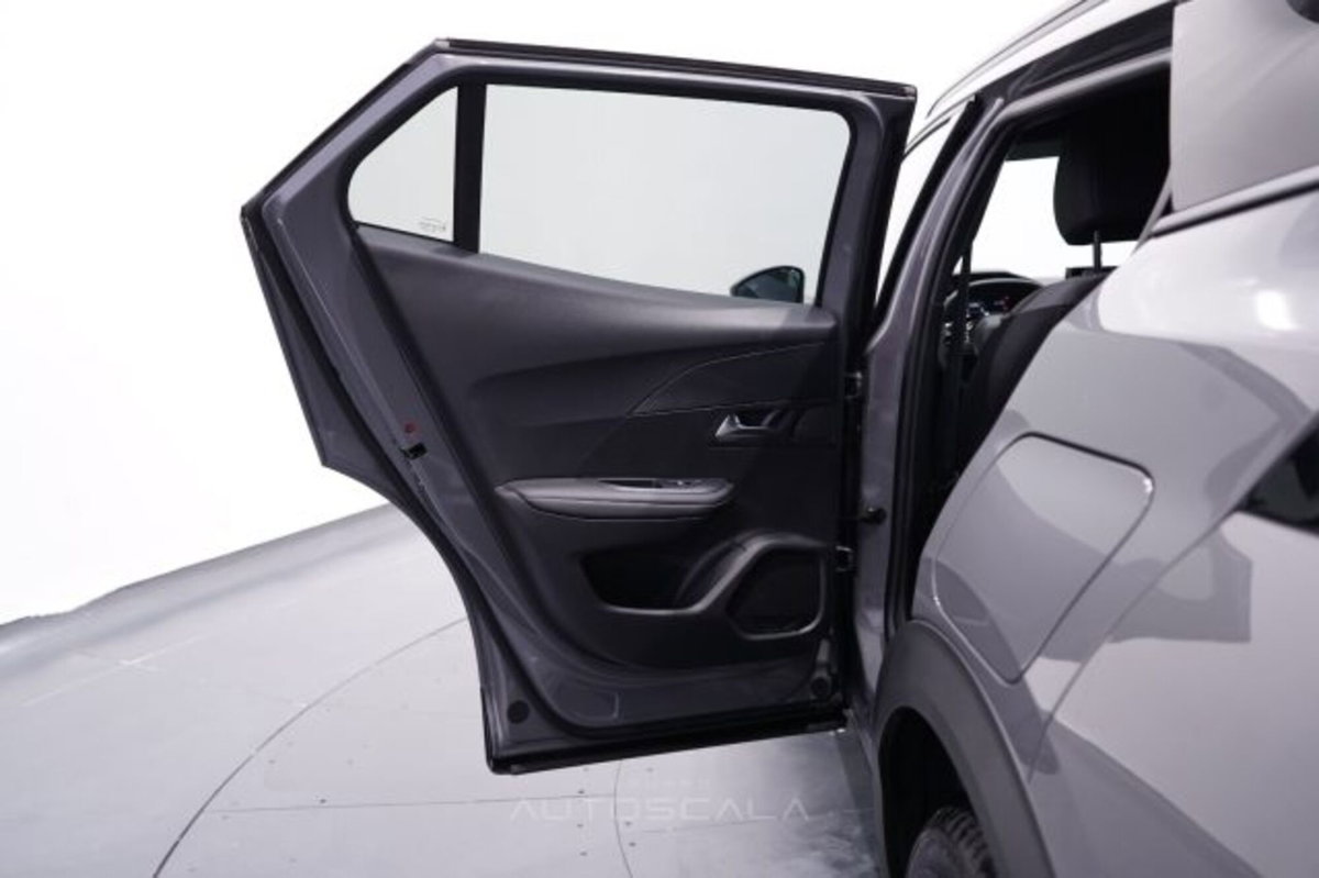 Peugeot 2008 1.2 hybrid Allure 145cv e-dcs6 (20)