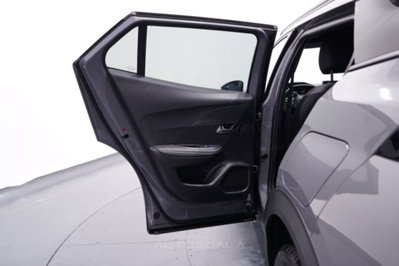 Peugeot 2008 1.2 hybrid Allure 145cv e-dcs6 (20)