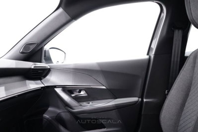 Peugeot 2008 1.2 hybrid Allure 145cv e-dcs6 (18)