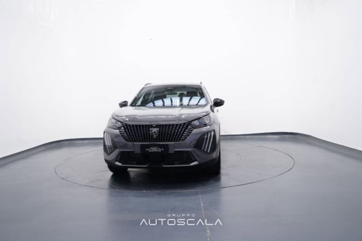 Peugeot 2008 1.2 hybrid Allure 145cv e-dcs6 (2)