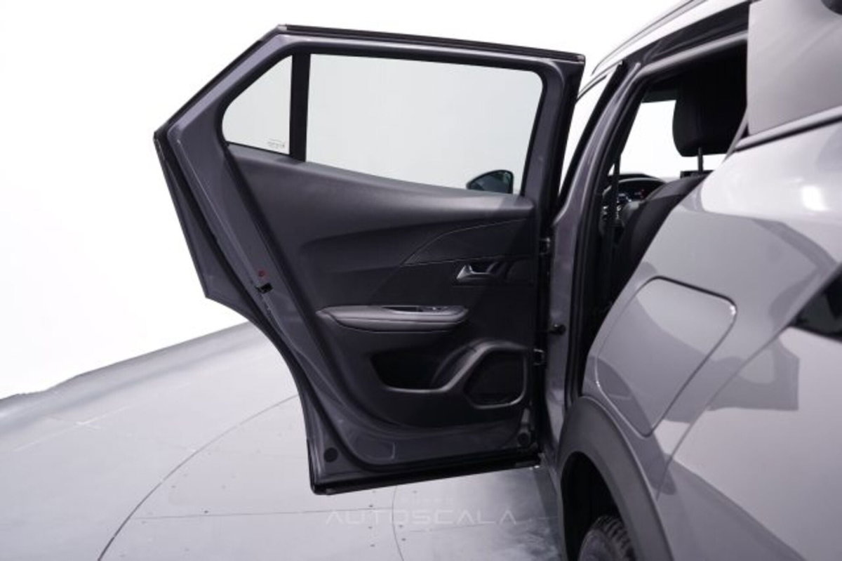 Peugeot 2008 1.2 hybrid Allure 145cv e-dcs6 (20)