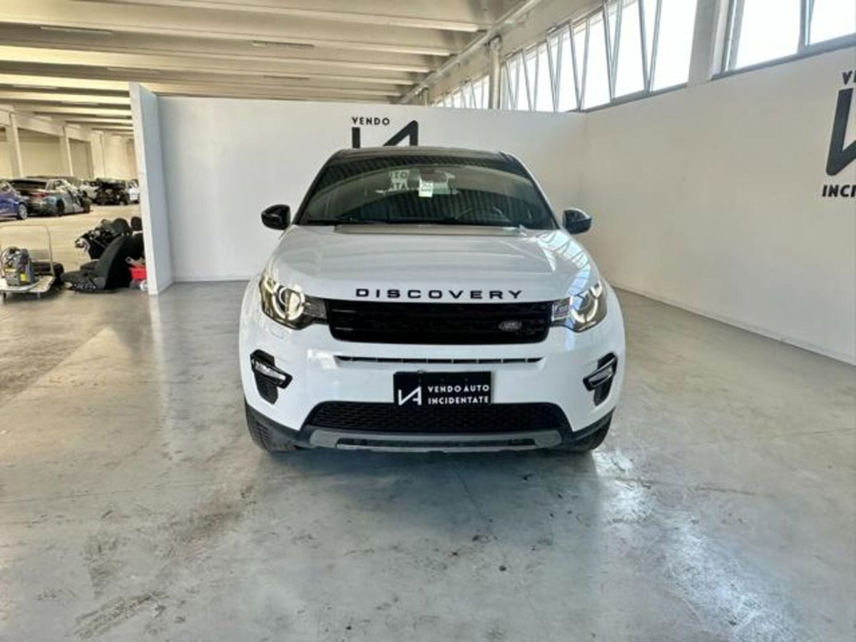 Land Rover Discovery Sport 2.0 TD4 150 CV HSE (2)