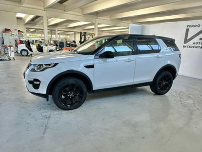 Land Rover Discovery Sport 2.0 TD4 150 CV HSE (4)