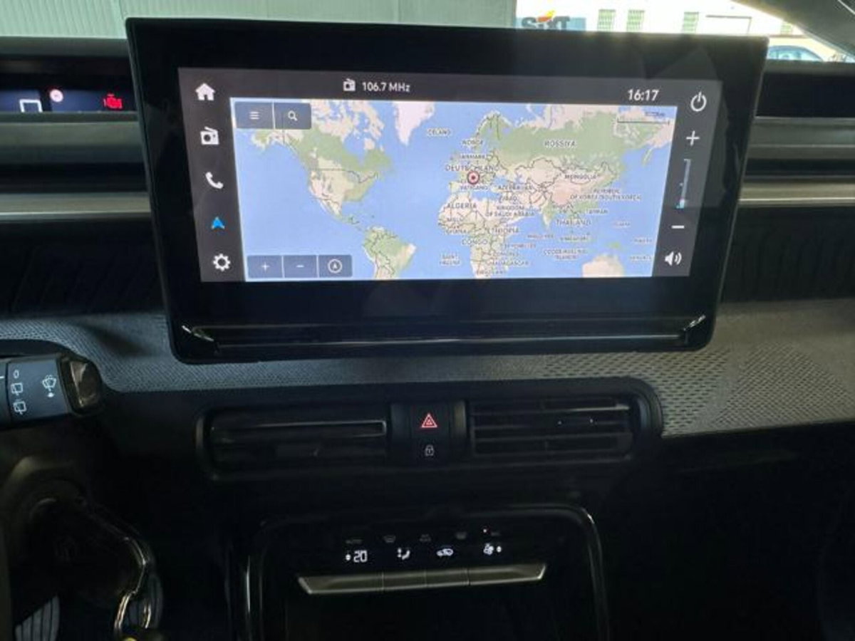 Citroen C3 1.2 puretech turbo Max 100cv s&s (18)
