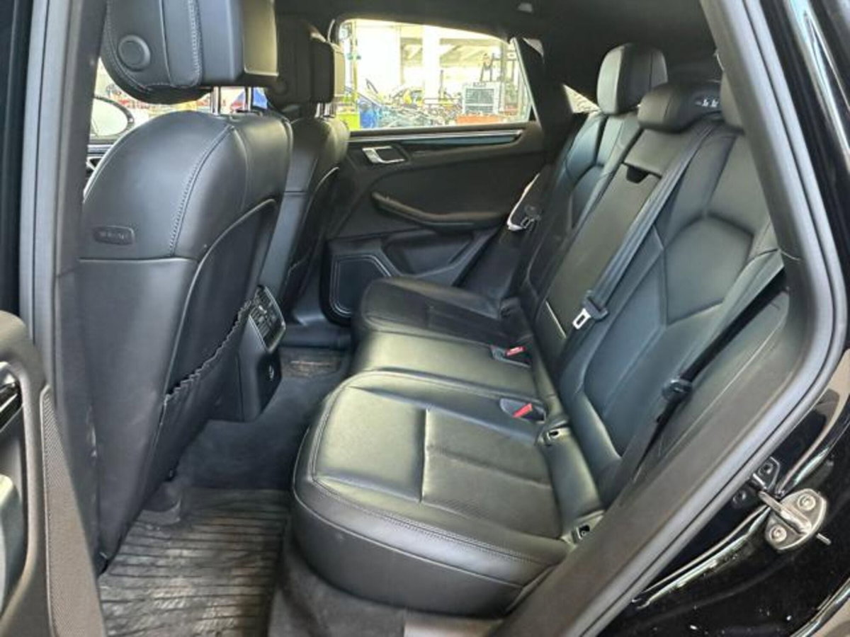 Porsche Macan S (14)