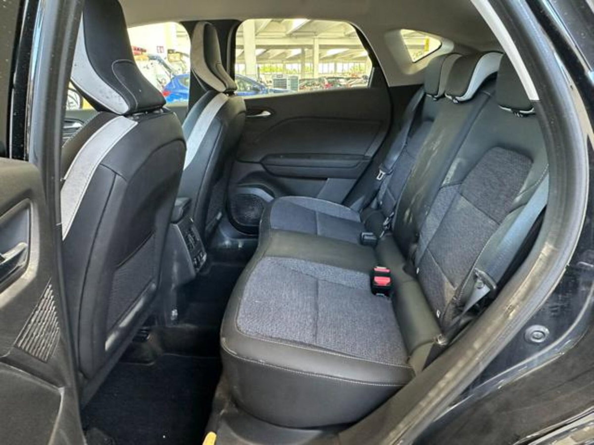 Renault Captur Full Hybrid E-Tech 145 CV Techno (11)