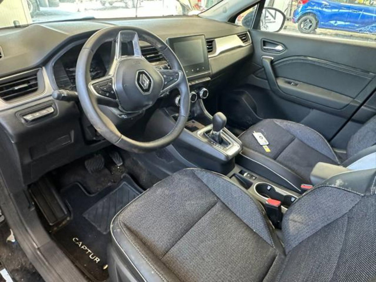 Renault Captur Full Hybrid E-Tech 145 CV Techno (12)