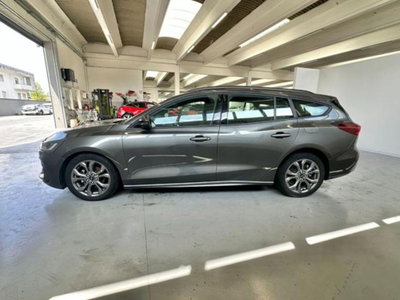 Ford Focus Station Wagon 1.5 EcoBlue 115 CV automatico SW ST-Line Design (4)