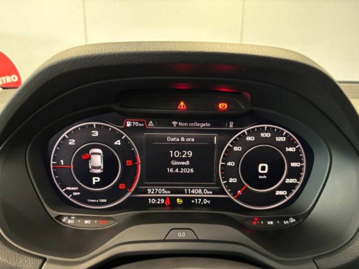 Audi Q2 Q2 35 TDI S tronic Identity Black (19)