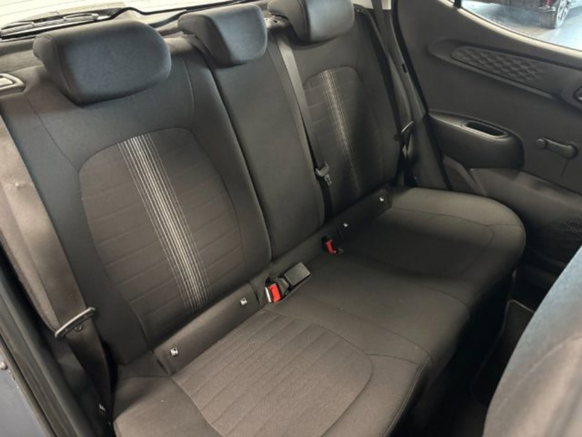 Hyundai i10 1.0 MPI Tech (12)
