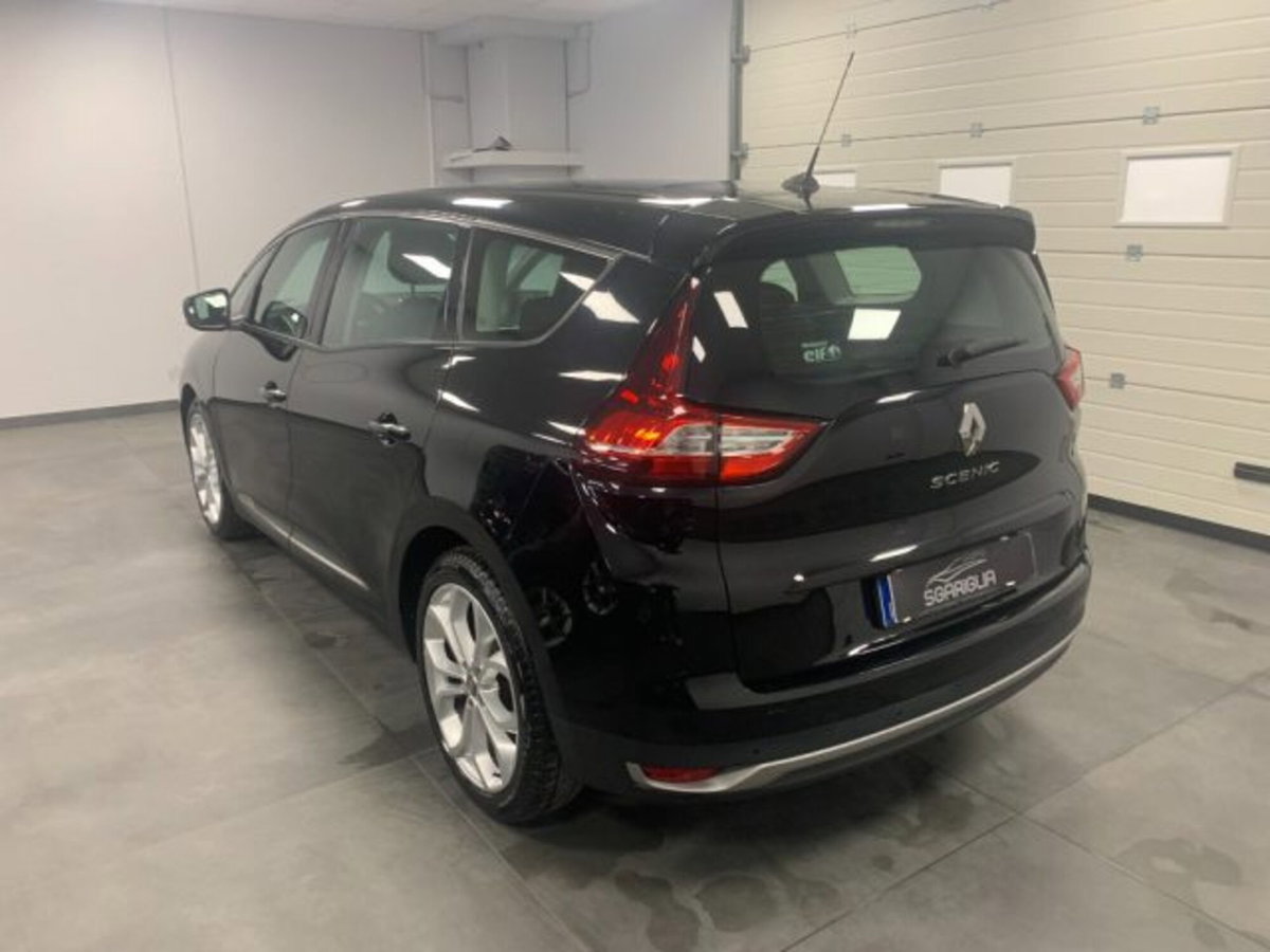 Renault Grand Scénic 1.7 blue dci Intens 120cv (4)