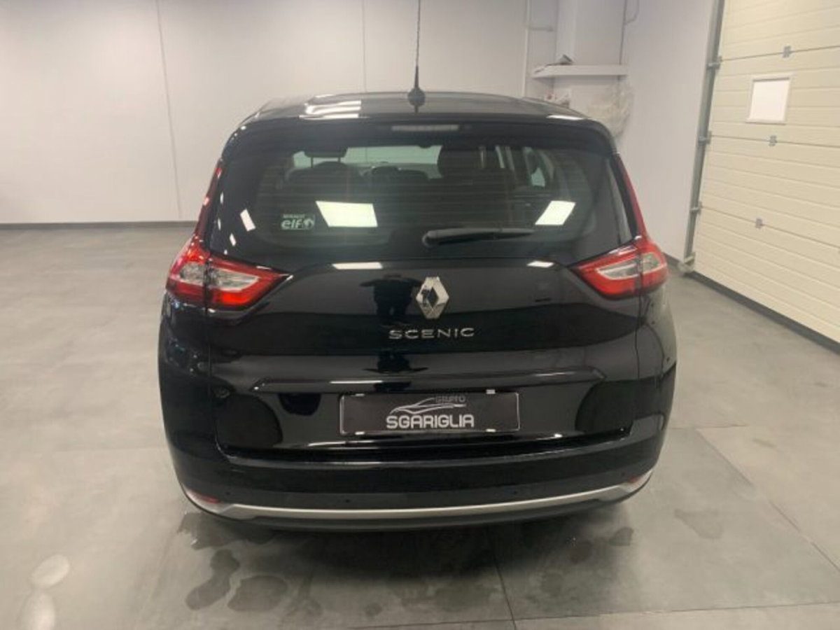 Renault Grand Scénic 1.7 blue dci Intens 120cv (5)