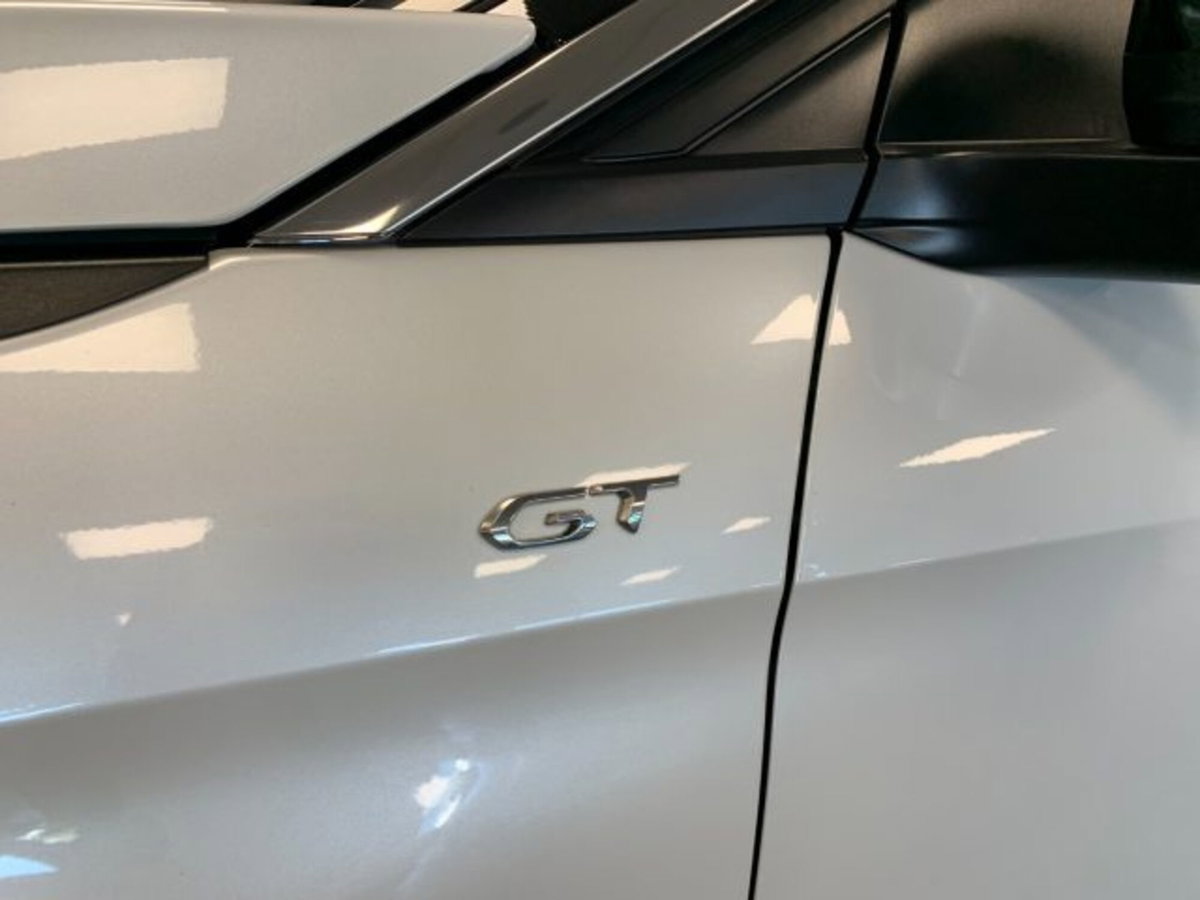 Peugeot 3008 BlueHDi 130 S&S EAT8 GT Pack (11)