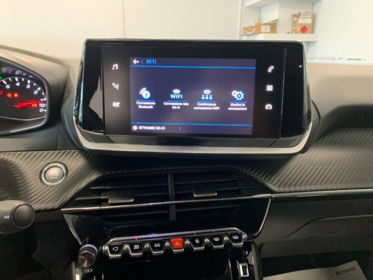 Peugeot 2008 BlueHDi 110 S&S Allure Pack (17)
