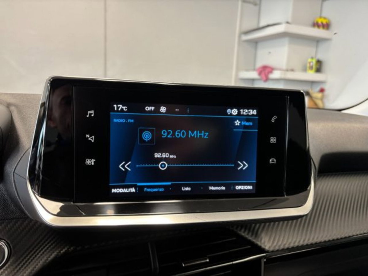 Peugeot 2008 BlueHDi 110 S&S Allure Pack (11)
