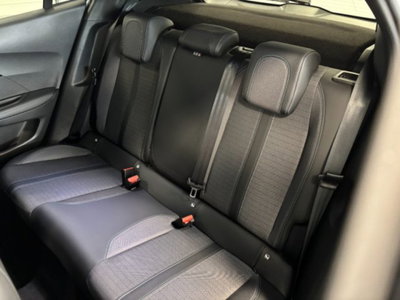 Peugeot 2008 BlueHDi 110 S&S Allure Pack (19)
