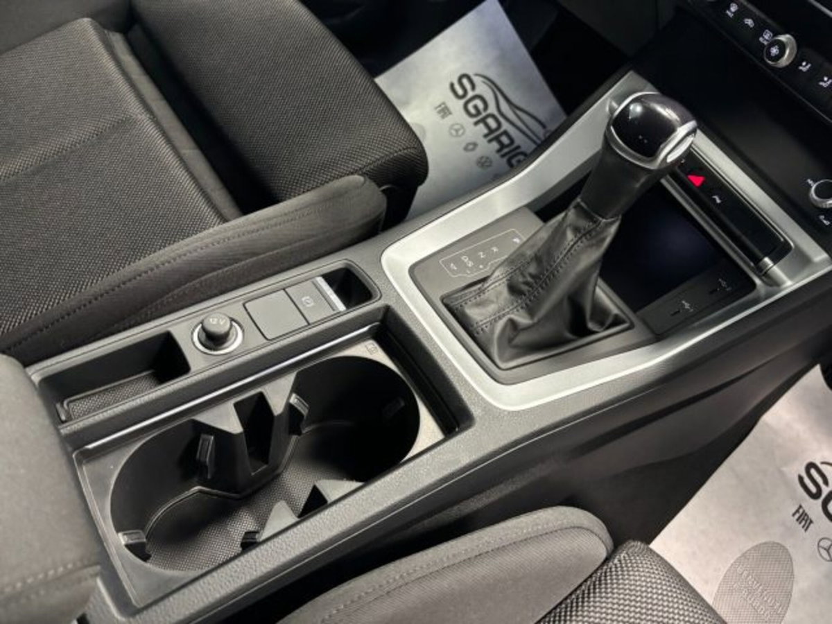 Audi Q3 Sportback 35 TDI S line edition (18)