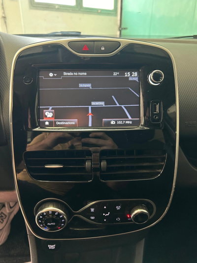 Renault Clio Sporter dCi 8V 90CV EDC Start&Stop Energy Zen (11)