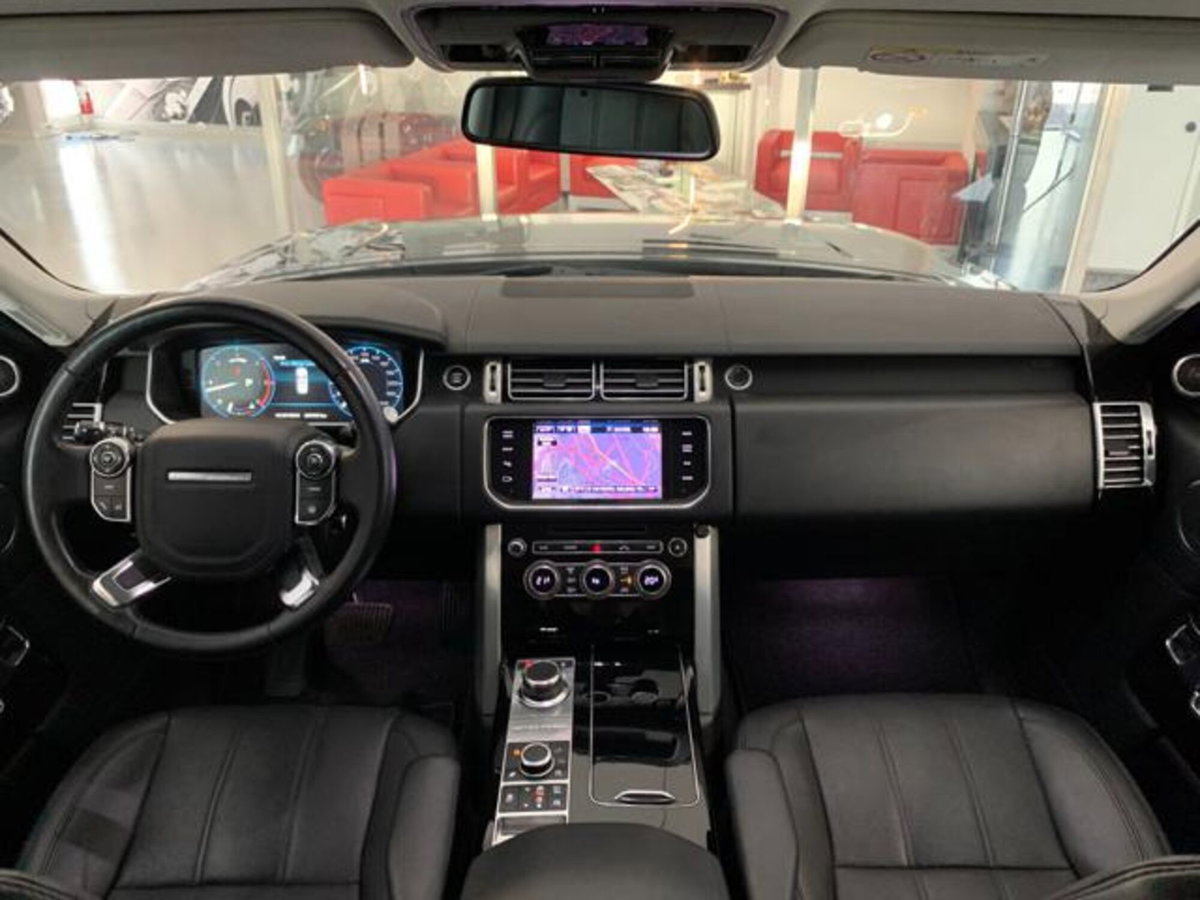 Land Rover Range Rover 3.0 TDV6 Vogue (13)