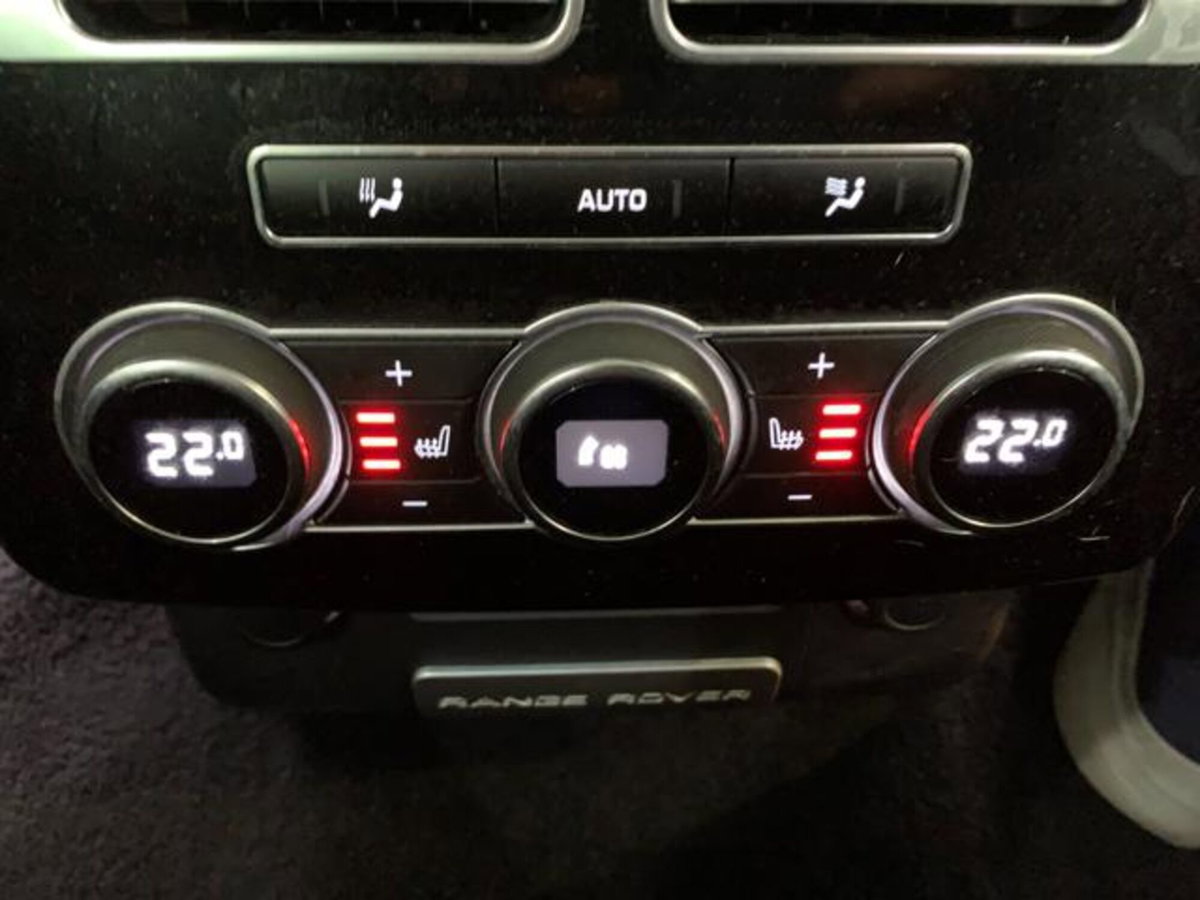 Land Rover Range Rover 3.0 TDV6 Vogue (15)