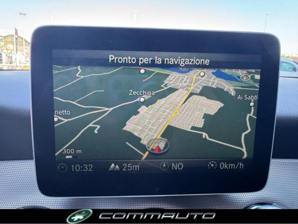Mercedes-Benz GLA SUV 200 d Automatic 4Matic Sport (17)