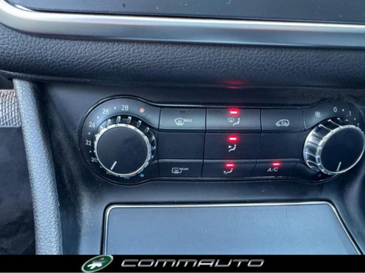 Mercedes-Benz GLA SUV 200 d Automatic 4Matic Sport (19)