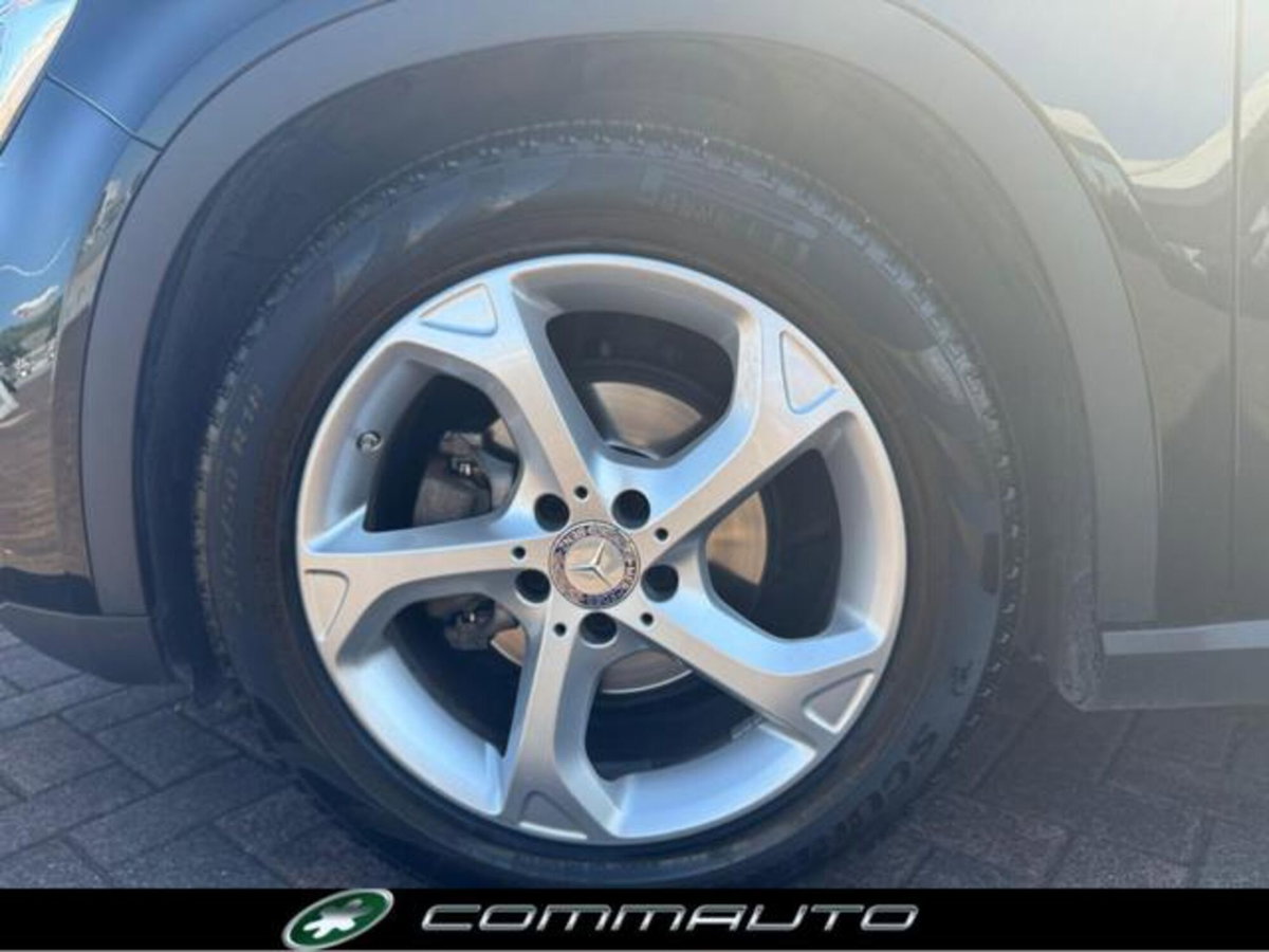 Mercedes-Benz GLA SUV 200 d Automatic 4Matic Sport (8)