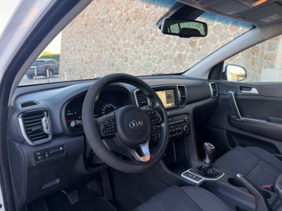 Kia Sportage 1.7 CRDI 2WD Active (9)