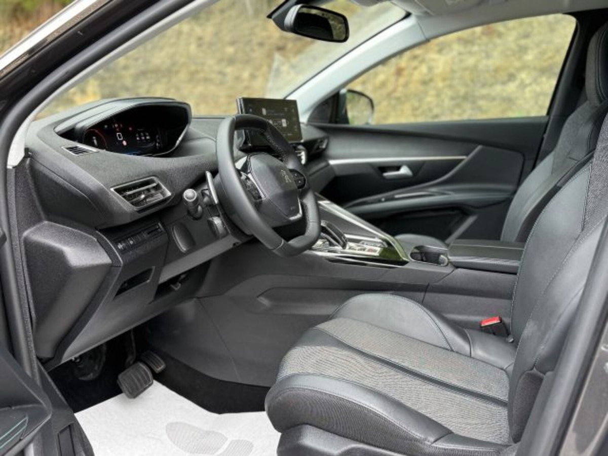 Peugeot 3008 BlueHDi 130 S&S EAT8 Allure Pack (12)