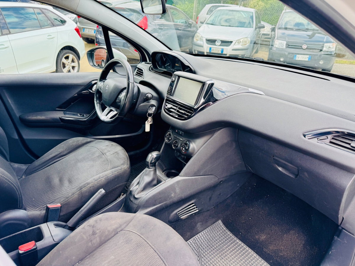 Peugeot 208 75 5 porte Mix (11)