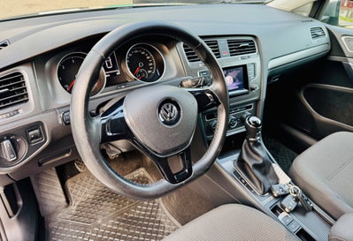 Volkswagen Golf 1.6 TDI 5p. Trendline BlueMotion Technology (12)