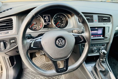 Volkswagen Golf 1.6 TDI 5p. Trendline BlueMotion Technology (14)