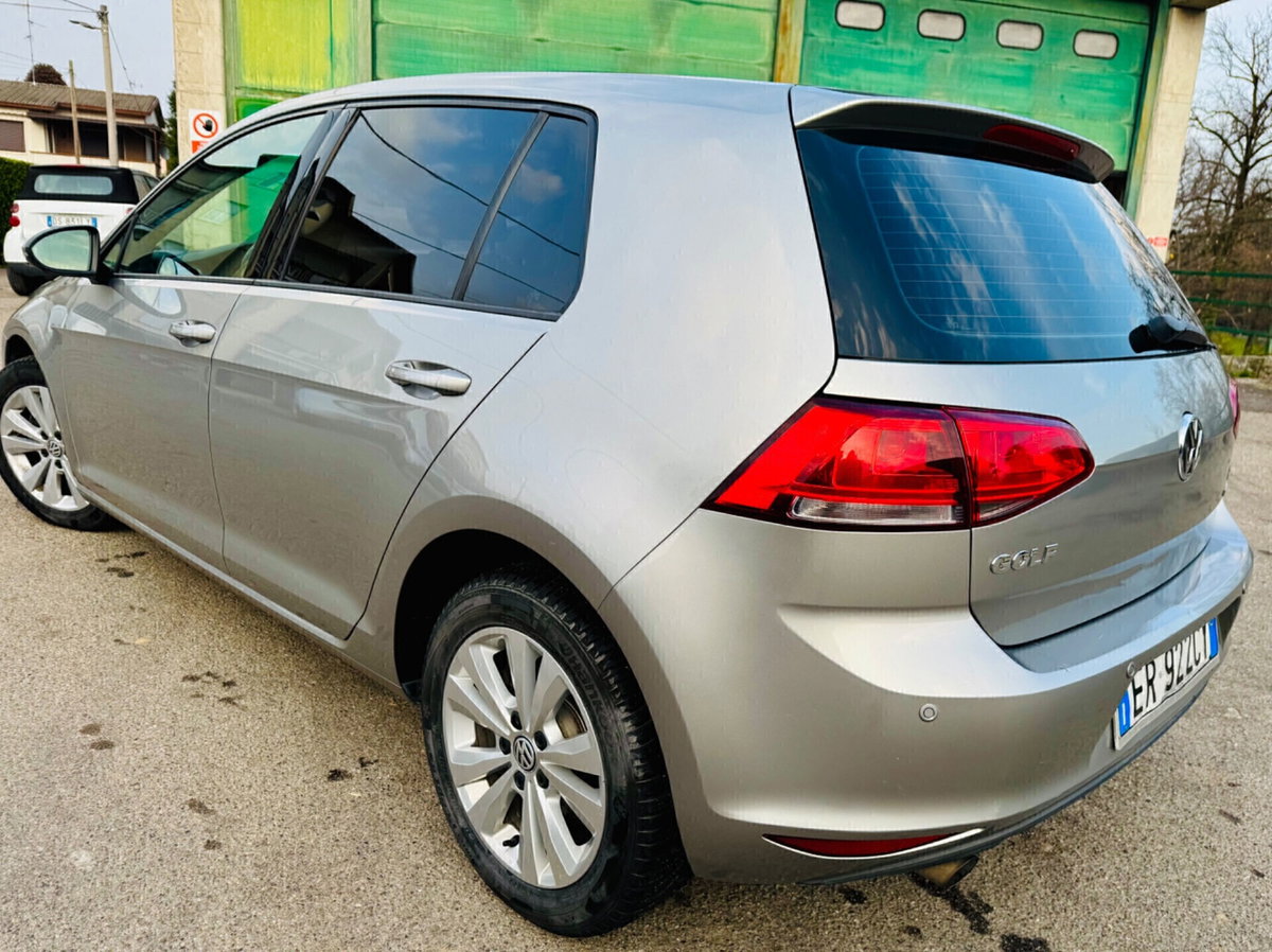 Volkswagen Golf 1.6 TDI 5p. Trendline BlueMotion Technology (6)